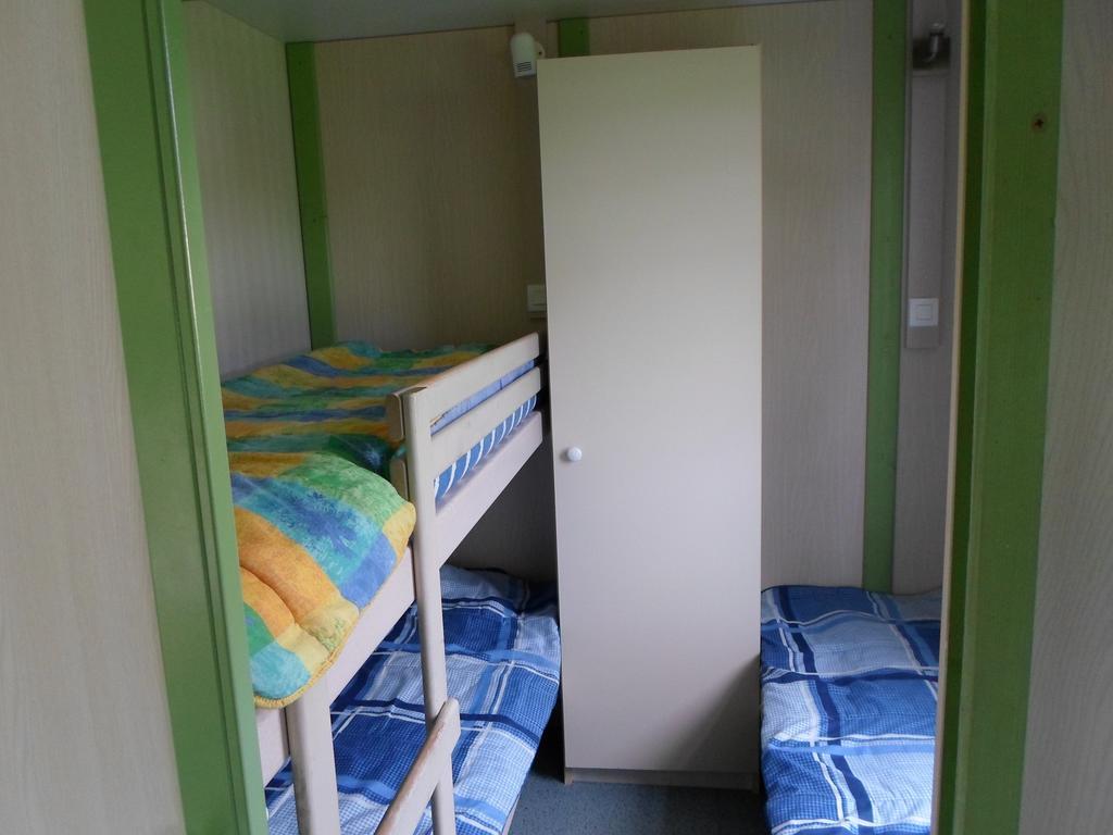 Camping Les Pinasses La Chapelle  Cameră foto